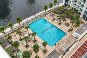 Spacious Luxe Family Apartment with Dubai Canal & Burj Khalifa View